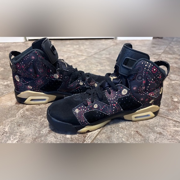 RARE!! BOYS NIKE AIR JORDAN 6  RETRO CHINESE NEW YEAR SHOES AA2495-021 SZ 7Y - Picture 3 of 7